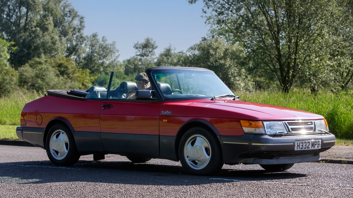 Saab 900 (bil)
