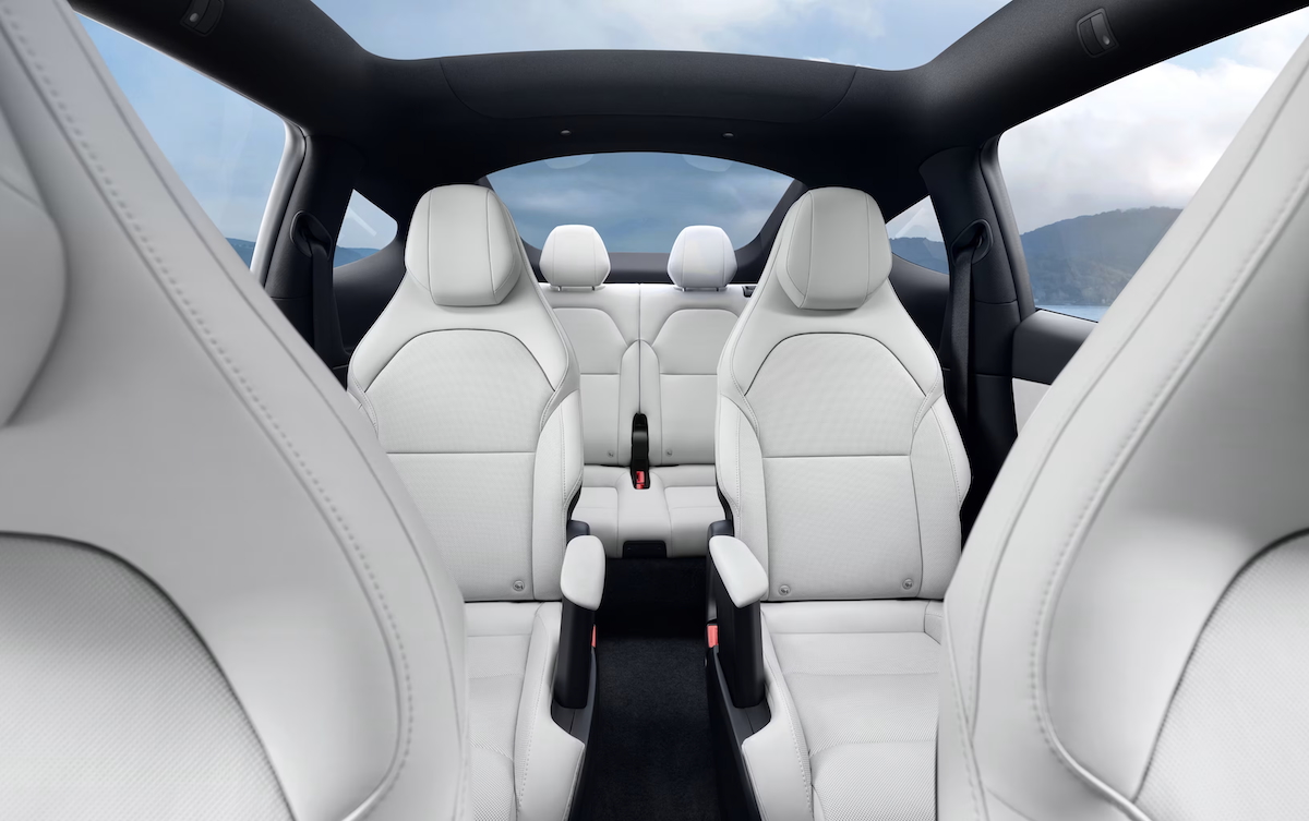 Allt om nya sexsitsiga Tesla Model Y Long