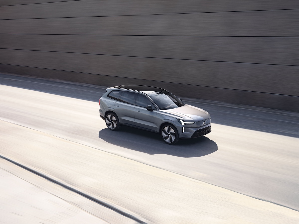 Volvo EX90 ett halvår senare – så långt har de kommit med buggfixarna